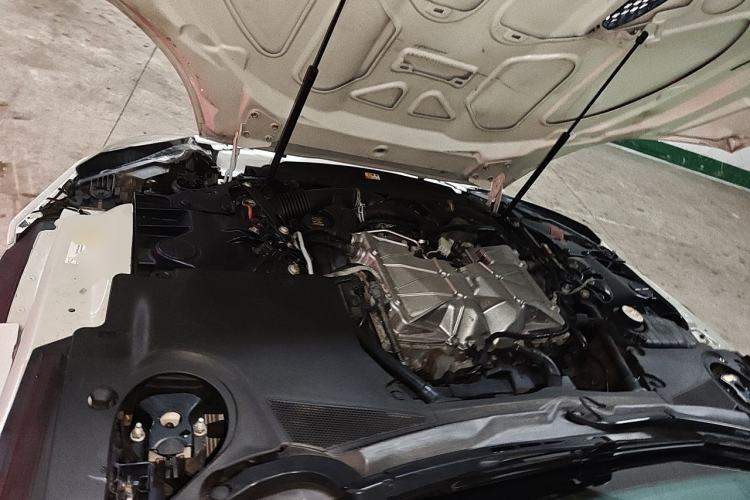 Used Jaguar F-TYPE 2013 3.0 SC Convertible Edition Engine Bay
