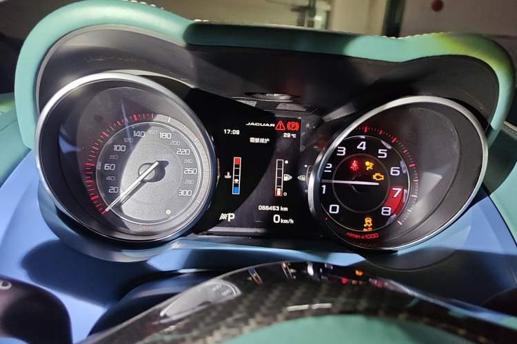 Used Jaguar F-TYPE 2013 3.0 SC Convertible Edition Instrument Cluster