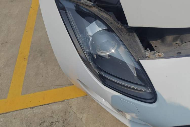 Used Jaguar F-TYPE 2013 3.0 SC Convertible Edition Right Front Headlight