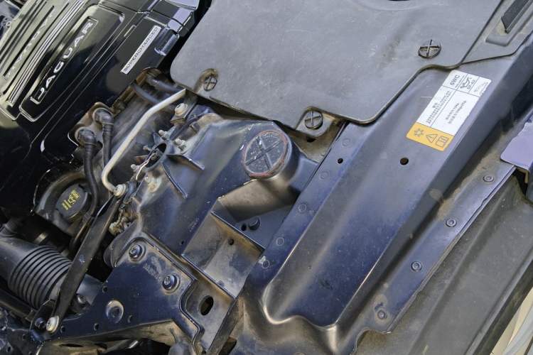 Used Jaguar F-TYPE 2015 3.0 SC S Hardtop Version Engine Bay Left