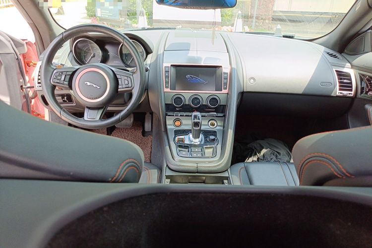 Used Jaguar F-TYPE 2015 3.0 SC S Hardtop Version Center Console