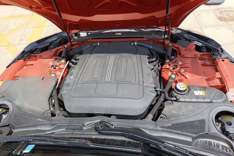 Used Jaguar F-TYPE 2015 3.0 SC S Hardtop Version Engine Bay