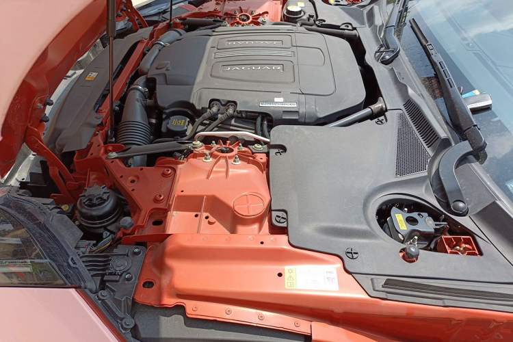 Used Jaguar F-TYPE 2015 3.0 SC S Hardtop Version Engine Bay Left