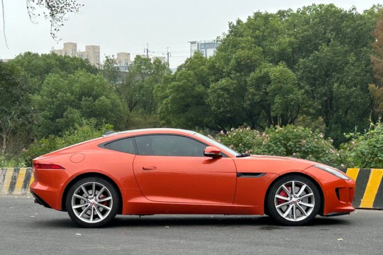Used Jaguar F-TYPE 2015 3.0 SC S Hardtop Version Exterior 3