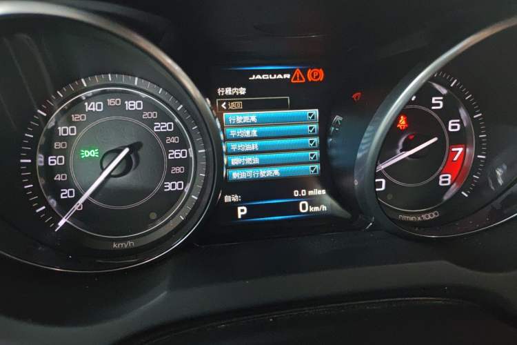 Used Jaguar F-TYPE 2015 3.0 SC Hardtop Version Instrument Cluster