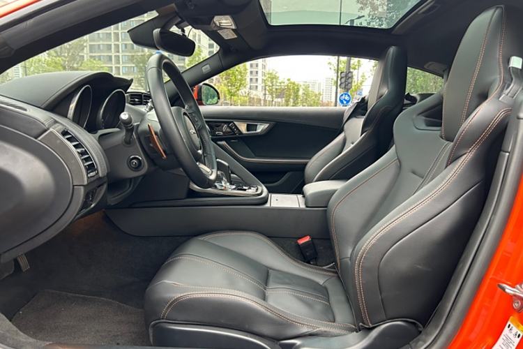 Used Jaguar F-TYPE 2015 3.0 SC S Hardtop Version Interior 3