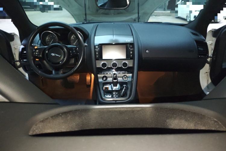 Used Jaguar F-TYPE 2015 3.0 SC S Hardtop Version Center Console