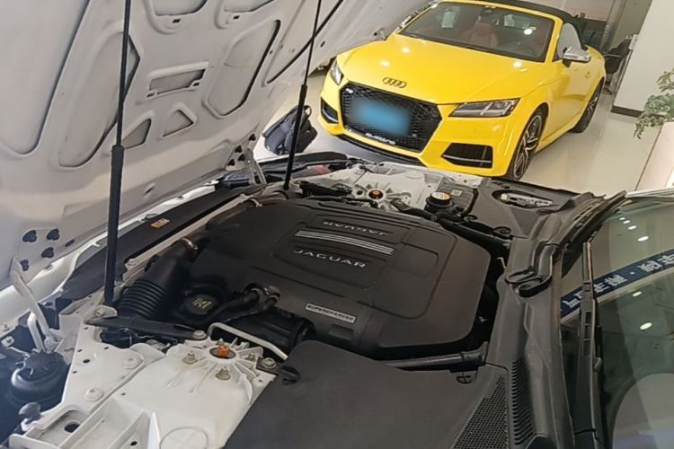 Used Jaguar F-TYPE 2015 3.0 SC S Hardtop Version Engine Bay