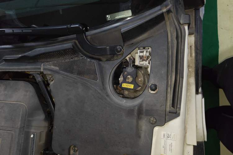 Used Jaguar F-TYPE 2015 3.0 SC Hardtop Version Engine Bay Left