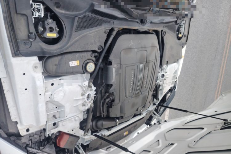 Used Jaguar F-TYPE 2015 3.0 SC Hardtop Version Engine Bay