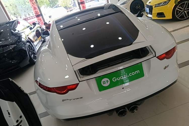 Used Jaguar F-TYPE 2015 3.0 SC S Hardtop Version Exterior 2