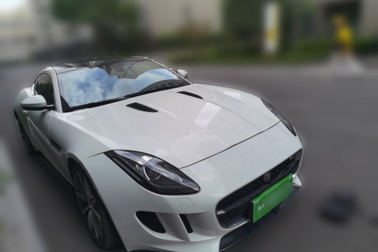 Used Jaguar F-TYPE 2015 3.0 SC S Hardtop Version Front Right 45 Deg
