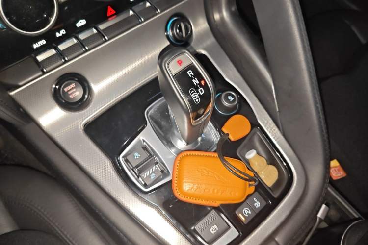 Used Jaguar F-TYPE 2015 3.0 SC Hardtop Version Gear Lever