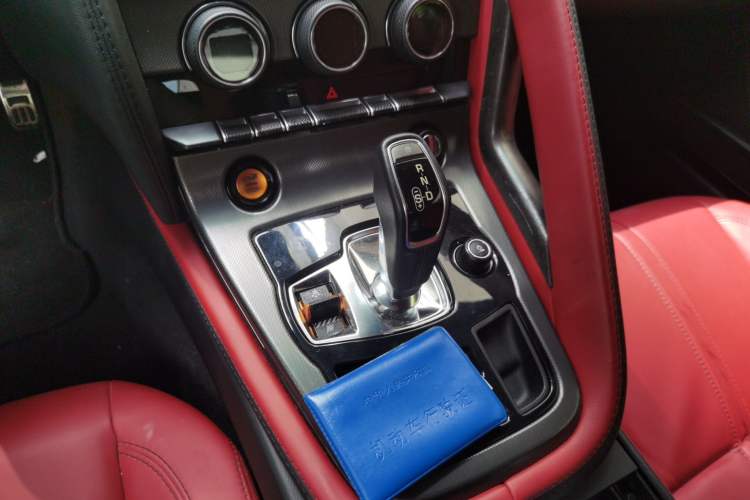 Used Jaguar F-TYPE 2015 3.0 SC S Hardtop Version Gear Lever