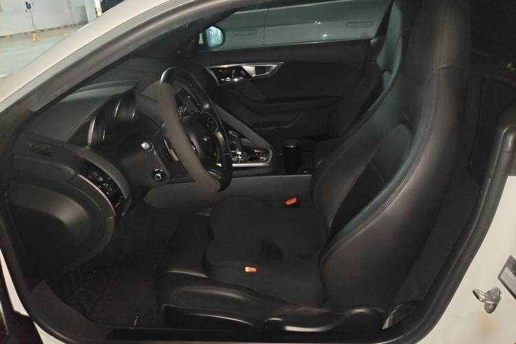 Used Jaguar F-TYPE 2015 3.0 SC Hardtop Version Left Front Seat