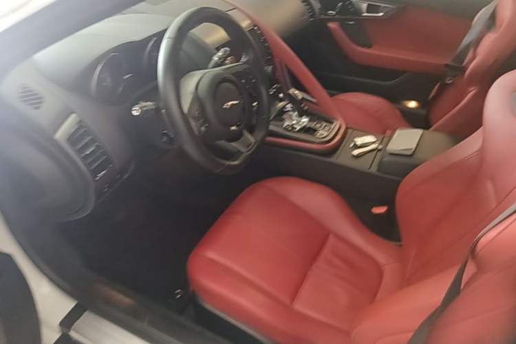 Used Jaguar F-TYPE 2015 3.0 SC S Hardtop Version Left Front Seat