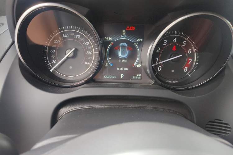 Used Jaguar F-TYPE 2015 3.0 SC Hardtop Version Odometer Close Up
