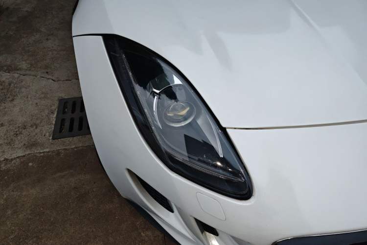 Used Jaguar F-TYPE 2015 3.0 SC S Hardtop Version Right Front Headlight
