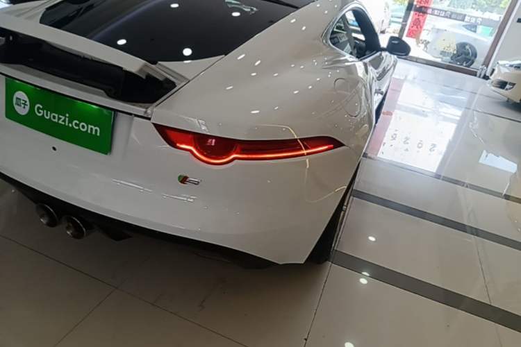 Used Jaguar F-TYPE 2015 3.0 SC S Hardtop Version Right Rear Taillight