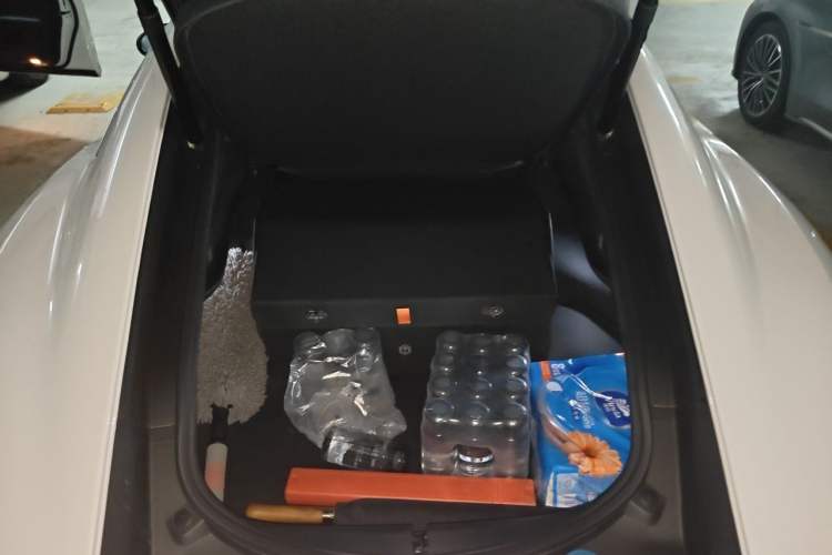 Used Jaguar F-TYPE 2015 3.0 SC Hardtop Version Trunk