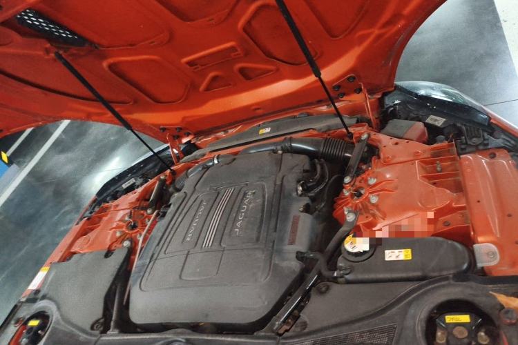 Used Jaguar F-TYPE 2015 3.0 SC S Hardtop Version Engine Bay