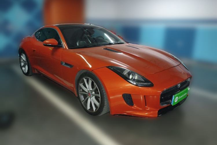 Used Jaguar F-TYPE 2015 3.0 SC S Hardtop Version Front Right 45 Deg