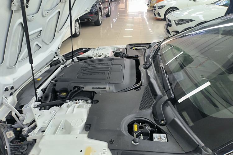 Used Jaguar F-TYPE 2016 3.0 SC Hardtop Version Engine Bay