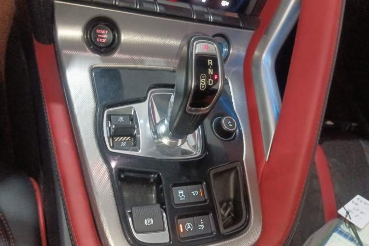 Used Jaguar F-TYPE 2016 3.0 SC Hardtop Version Gear Lever