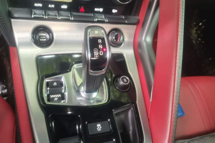 Used Jaguar F-TYPE 2016 3.0 SC Hardtop Version Gear Lever