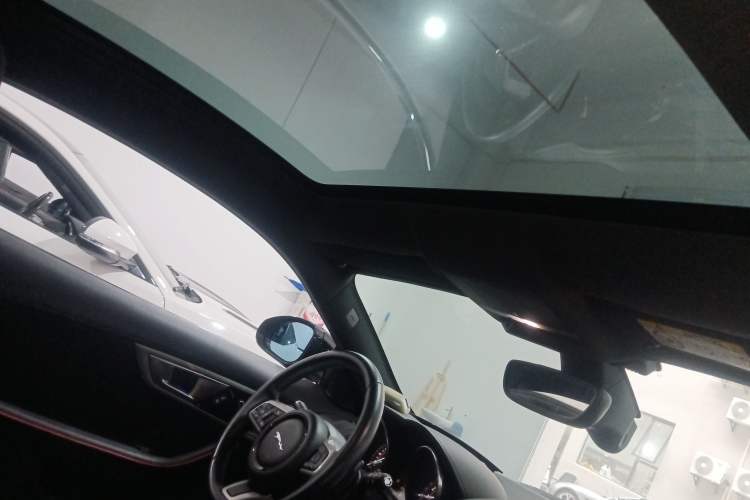 Used Jaguar F-TYPE 2016 3.0 SC Hardtop Version Headliner