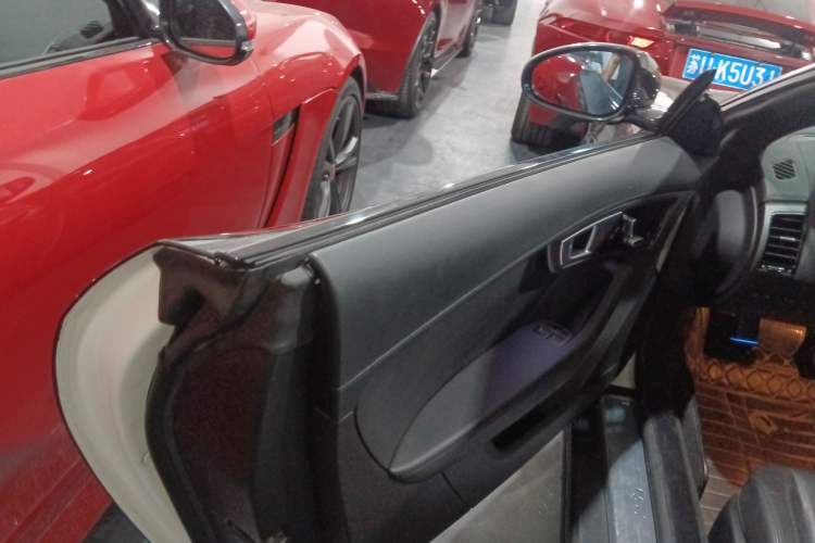 Used Jaguar F-TYPE 2016 3.0 SC S Hardtop Version Left Front Door Interior
