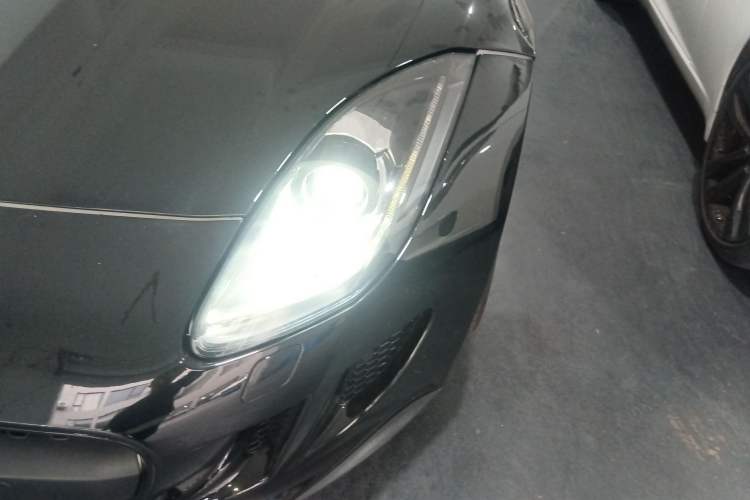Used Jaguar F-TYPE 2016 3.0 SC Hardtop Version Left Front Headlight