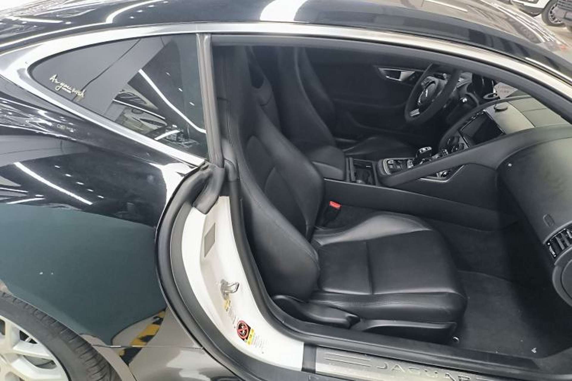 Used Jaguar F-TYPE 2016 3.0 SC Hardtop Version Right Front Seat