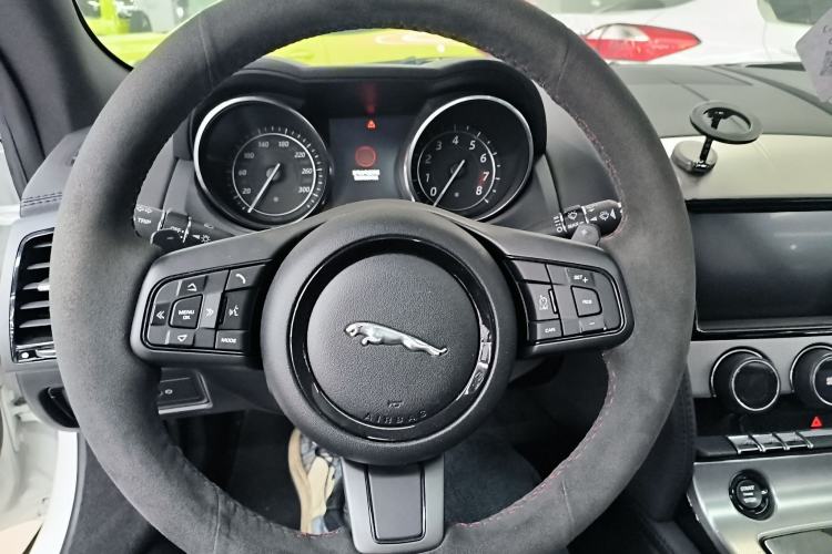 Used Jaguar F-TYPE 2016 3.0 SC Hardtop Version Steering Wheel