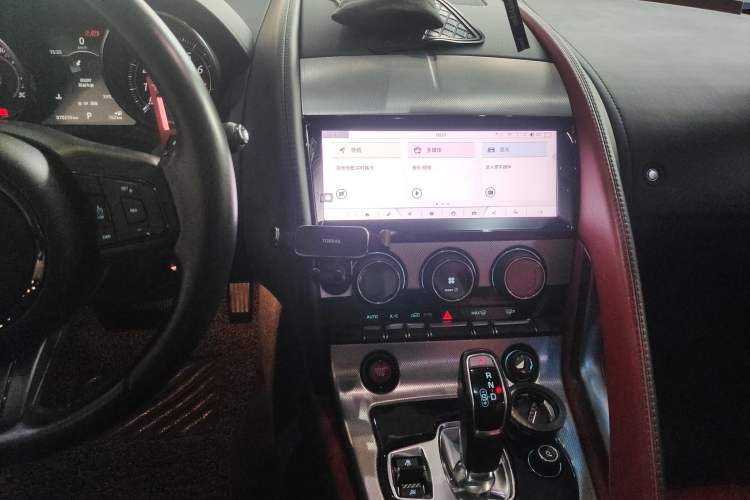 Used Jaguar F-TYPE 2016 3.0 SC Hardtop Version Audio And AC Panel