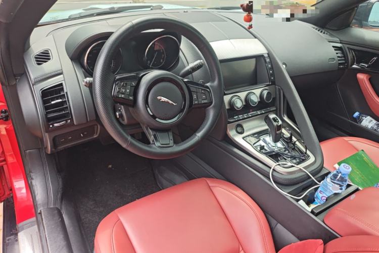 Used Jaguar F-TYPE 2016 3.0 SC Hardtop Version Center Console