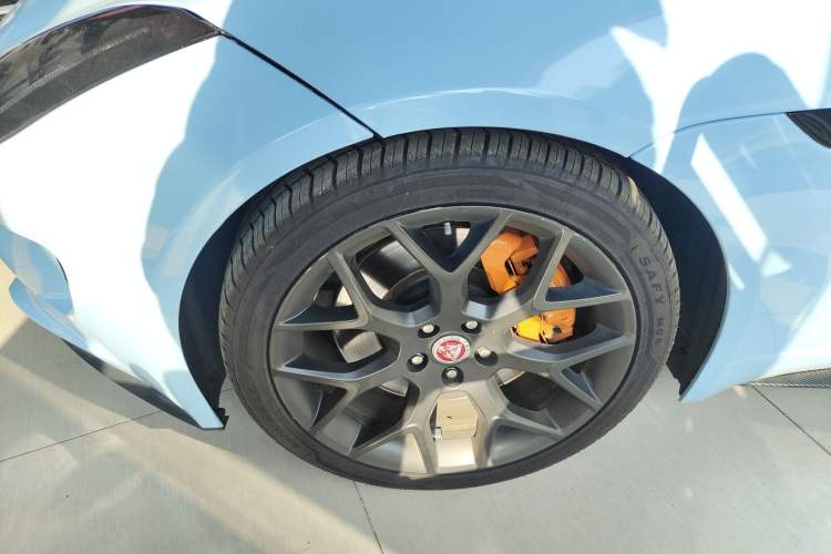 Used Jaguar F-TYPE 2016 3.0 SC Hardtop Version Exterior 4