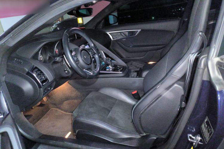 Used Jaguar F-TYPE 2016 3.0 SC Hardtop Version Left Front Seat