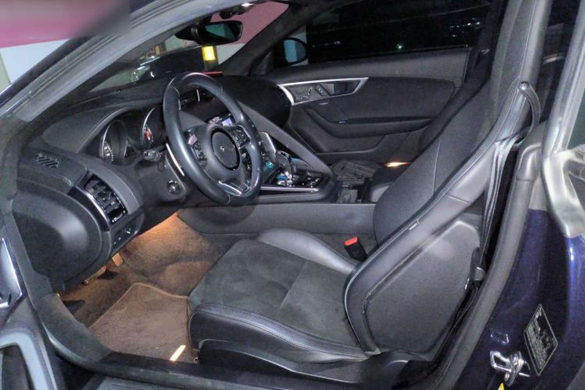 Used Jaguar F-TYPE 2016 3.0 SC Hardtop Version Left Front Seat