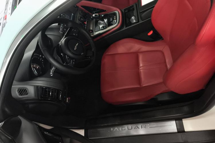 Used Jaguar F-TYPE 2016 3.0 SC Hardtop Version Left Front Seat