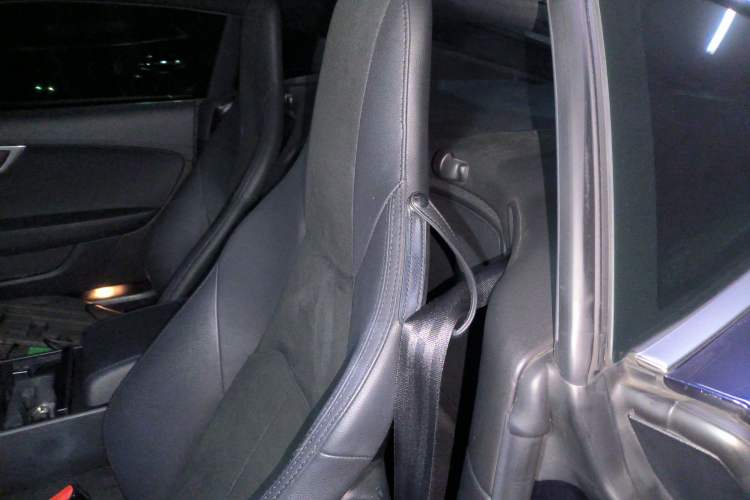 Used Jaguar F-TYPE 2016 3.0 SC Hardtop Version Left Rear Seat
