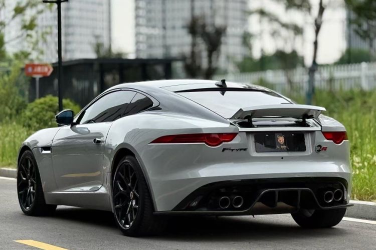 Used Jaguar F-TYPE 2016 3.0 SC Hardtop Version Exterior 2
