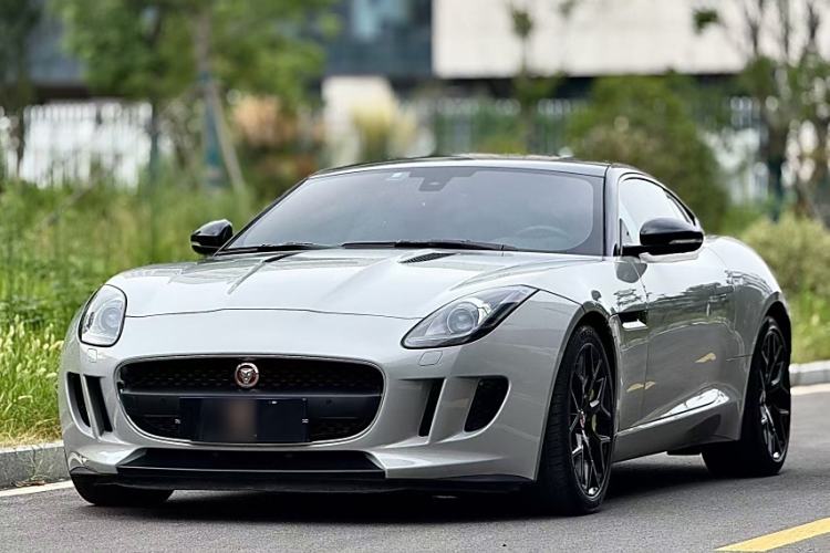 Used Jaguar F-TYPE 2016 3.0 SC Hardtop Version Exterior 4
