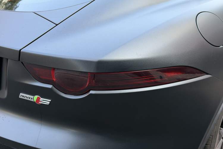 Used Jaguar F-TYPE 2016 3.0 SC S Four-Wheel-Drive Hardtop Version Exterior 6