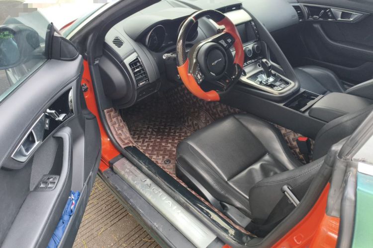 Used Jaguar F-TYPE 2016 3.0 SC Hardtop Version Interior 3