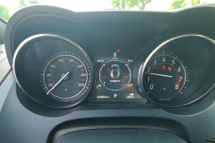 Used Jaguar F-TYPE 2016 3.0 SC Hardtop Version Instrument Cluster
