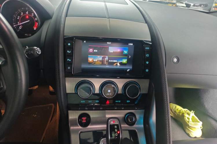 Used Jaguar F-TYPE 2016 3.0 SC Hardtop Version Audio And AC Panel