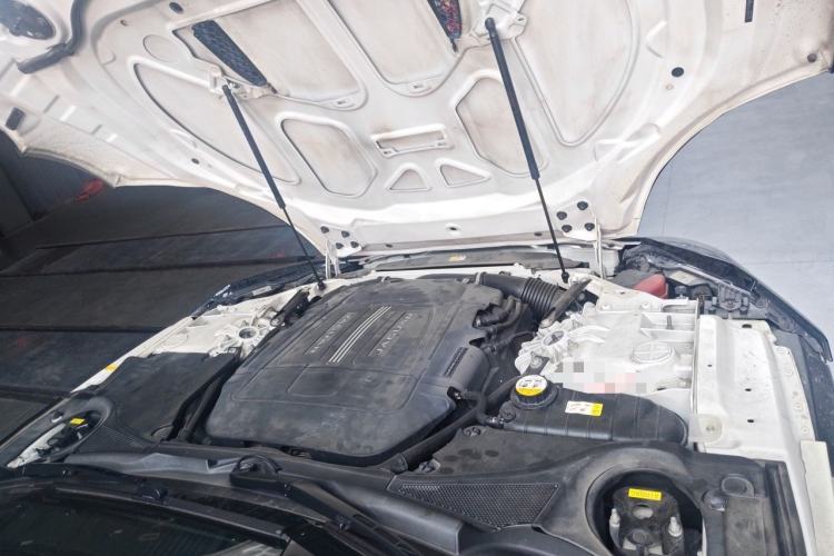 Used Jaguar F-TYPE 2016 3.0 SC Hardtop Version Engine Bay