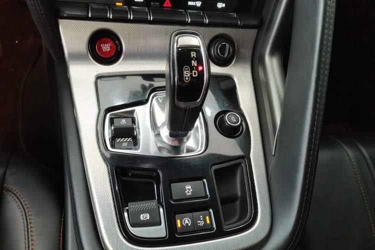 Used Jaguar F-TYPE 2016 3.0 SC Hardtop Version Gear Lever