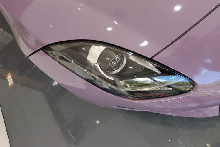 Used Jaguar F-TYPE 2016 3.0 SC Hardtop Version Right Front Headlight